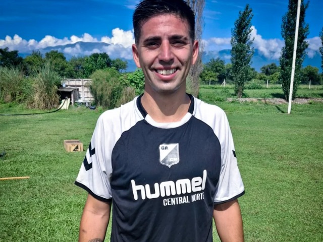 Carlos Battigelli cambia de equipo en la Primera Nacional